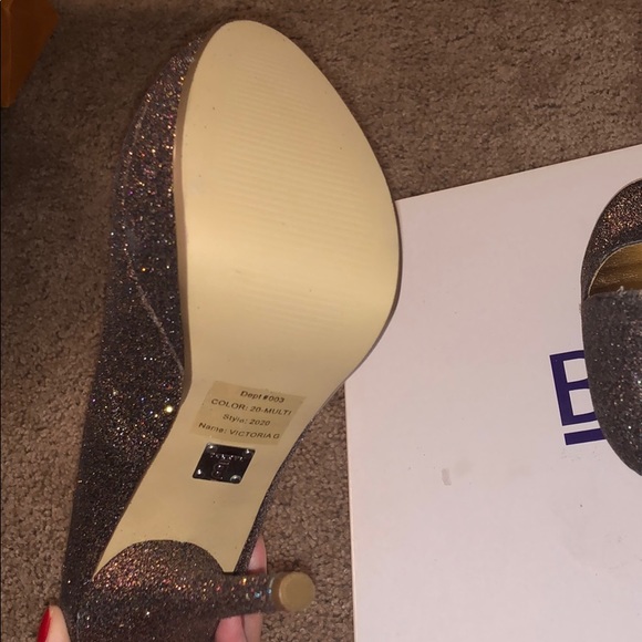 Bakers high heels 💜 - Picture 9 of 15